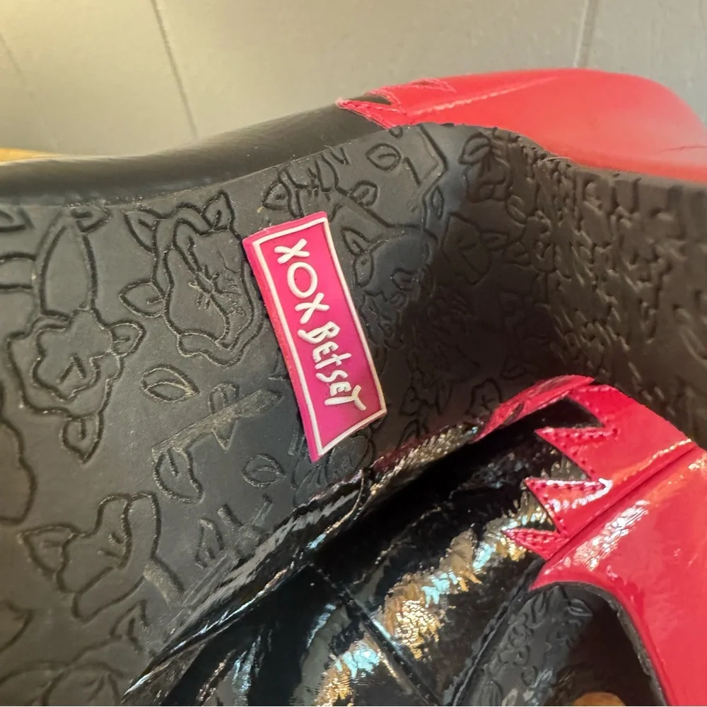 BETSEYVILLE by BETSEY JOHNSON Women's Heels 4" Black & Pink SIZE 9 - Picture 8 of 9